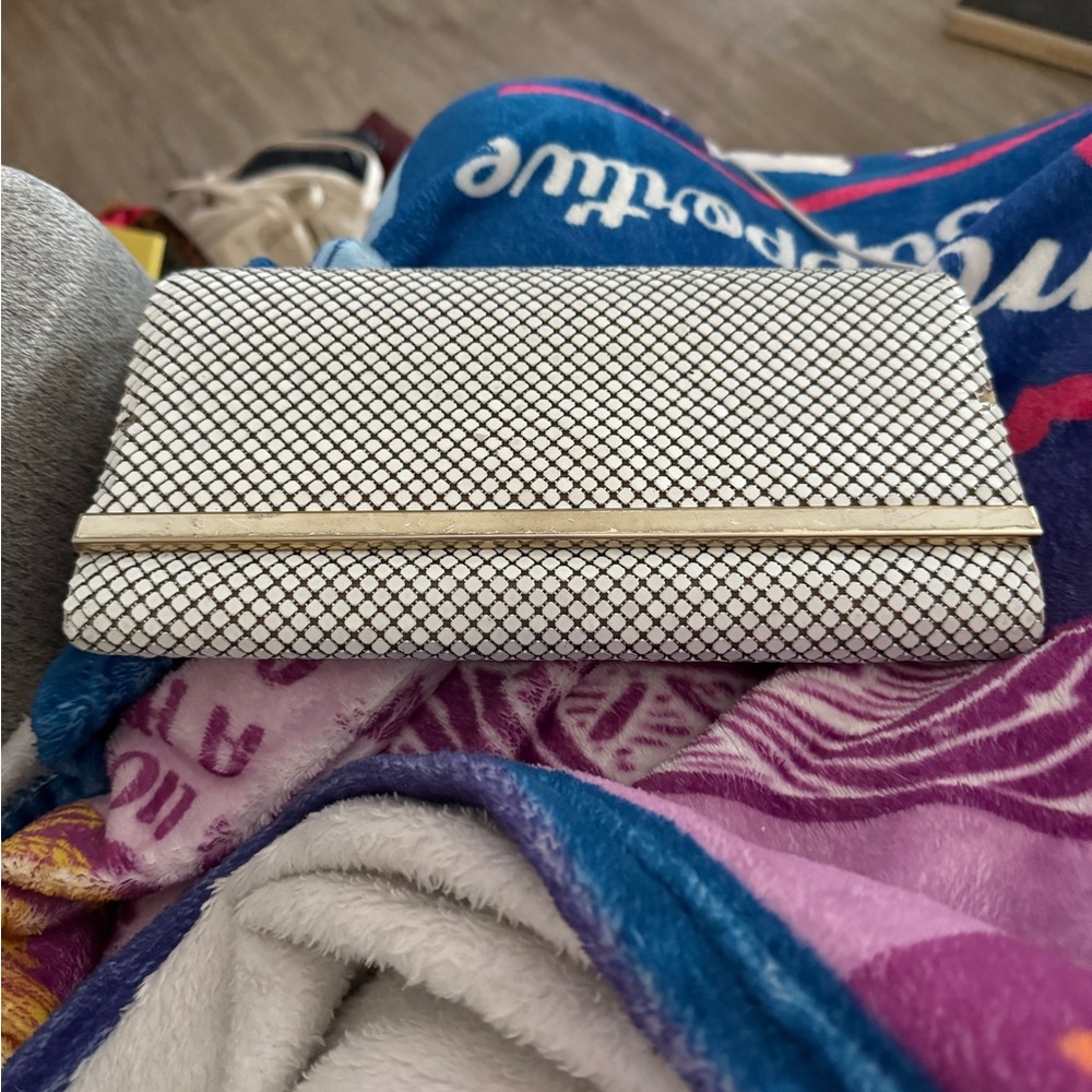 Elegant White and Gold Clutch